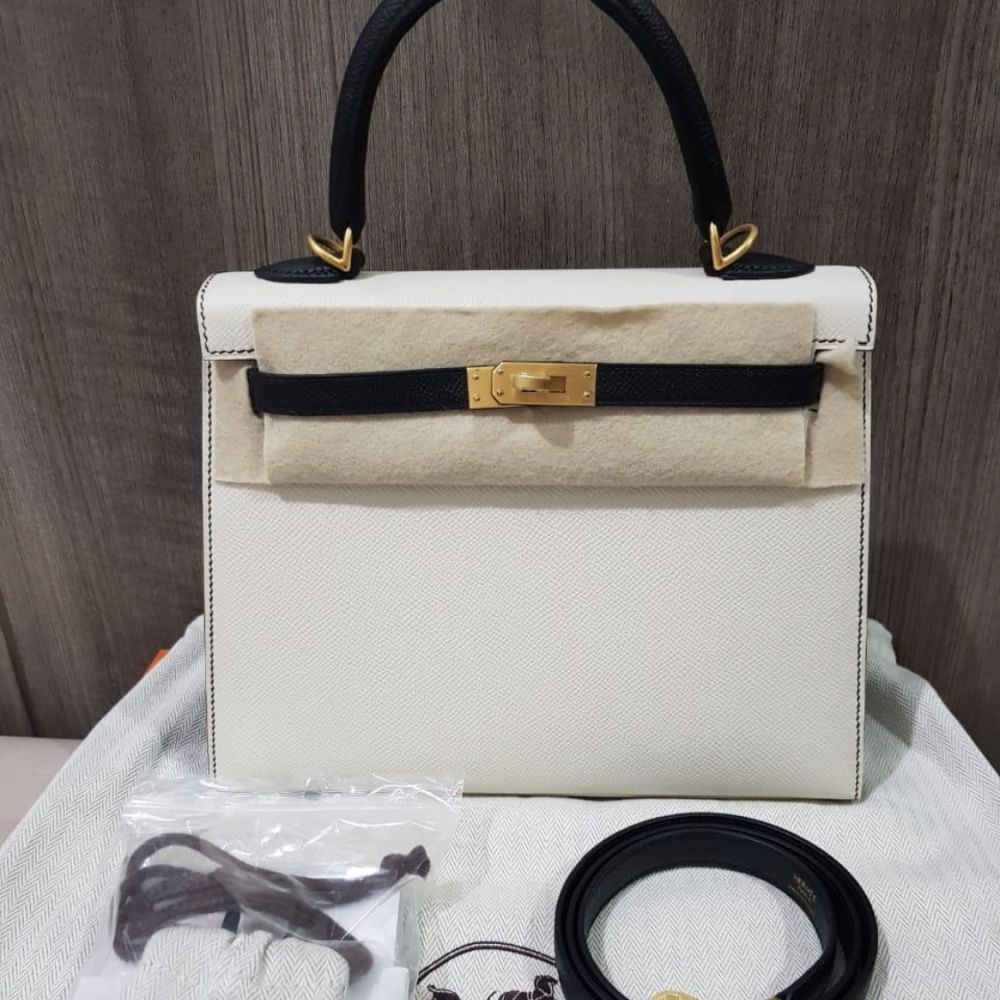 Hermes HSS Kelly 25 Craie/Gris Asphalte Epsom Brushed Gold Hardware –  Madison Avenue Couture