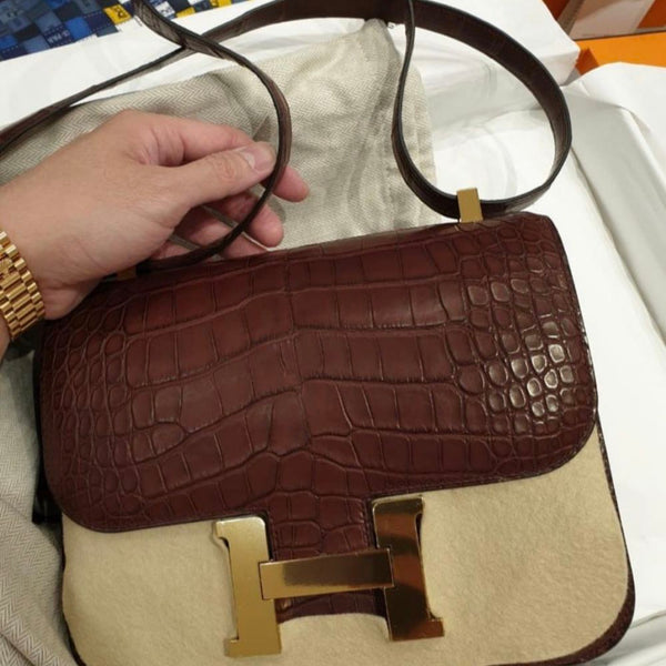 Hermès Constance 24 Bordeaux Alligator Mississippi Matte Gold Hardware